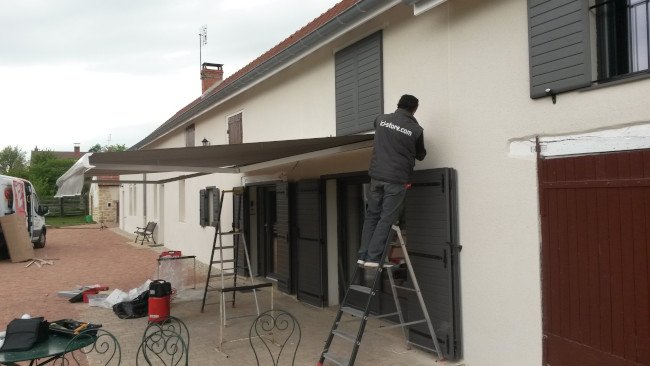 Chantier store banne pavillon à Lyon